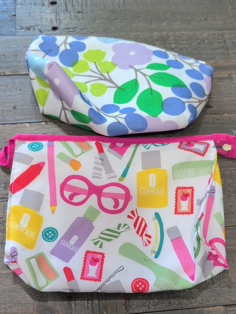Clinique Makeup Pouch Set in Pink, Purple, Green and Blue